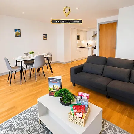 Spacious 2-bed Centre Near Shambles