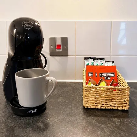 Spacious 2-bed Centre Near Shambles * York